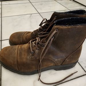 Blundstone Tasmania Australia Men Boots Like New size 10